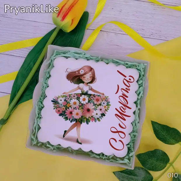 Пряник квадратный (девочки и цветы) (10-10 см.)